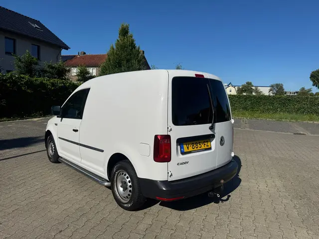 Volkswagen Caddy 2.0 TDI L1H1 BMT Economy 2017 Diesel 12