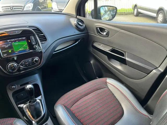 Renault Captur 1.2 TCe Helly Hansen 2015 Benzine 22