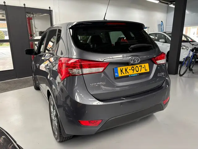 Hyundai ix20 1.4i Go! / Navigatie / Camera 2016 Benzine 4