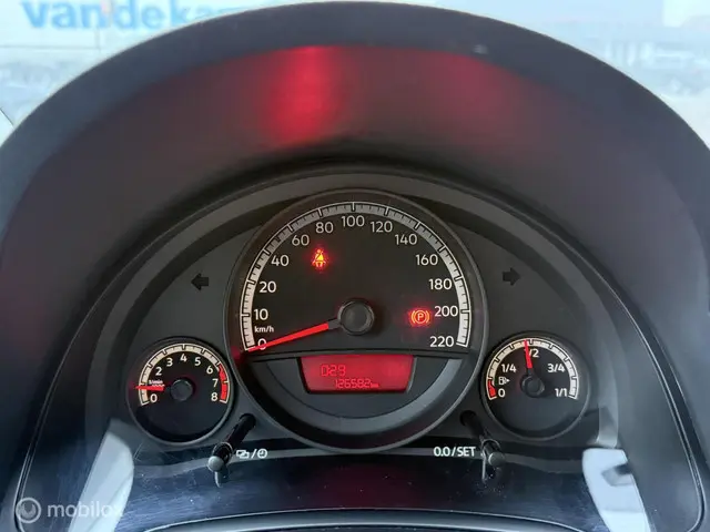 Volkswagen up! 1.0 BMT move up! AIRCO 2017 Benzine 14