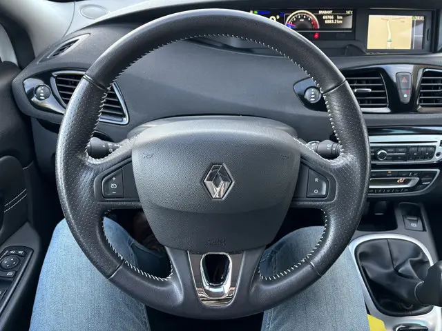 Renault Scénic 2.0 Bose 2014 Benzine 13