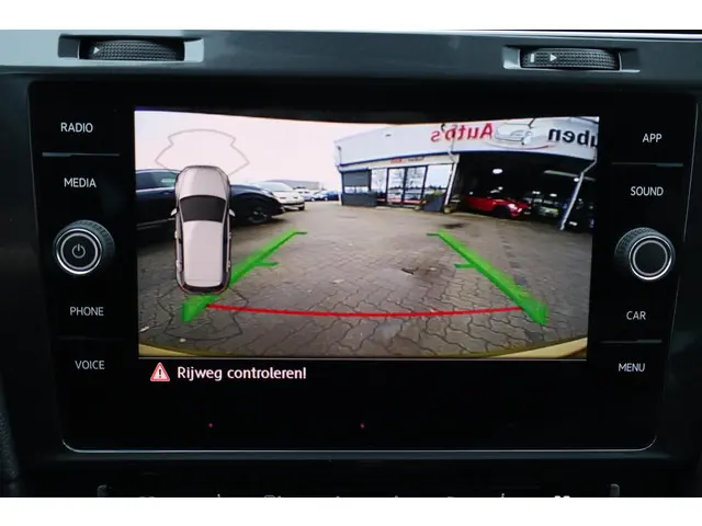 Volkswagen Golf 1.4 TSI Highline Business R 2018 Benzine 6