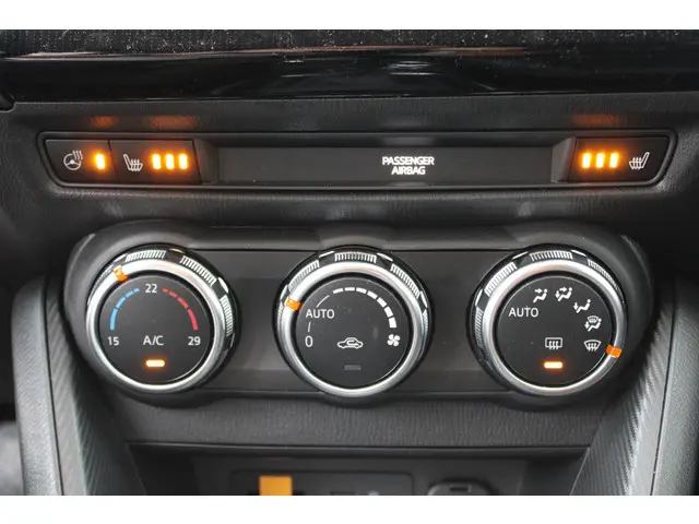 Mazda 2 1.5 e-SkyActiv-G 90 Homura 2025 Benzine 24