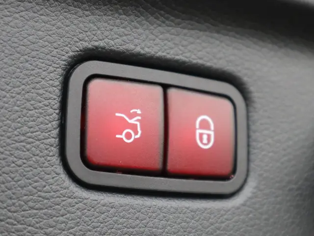 Mercedes-Benz S-Klasse 680 4MATIC Maybach 2023 Benzine 7