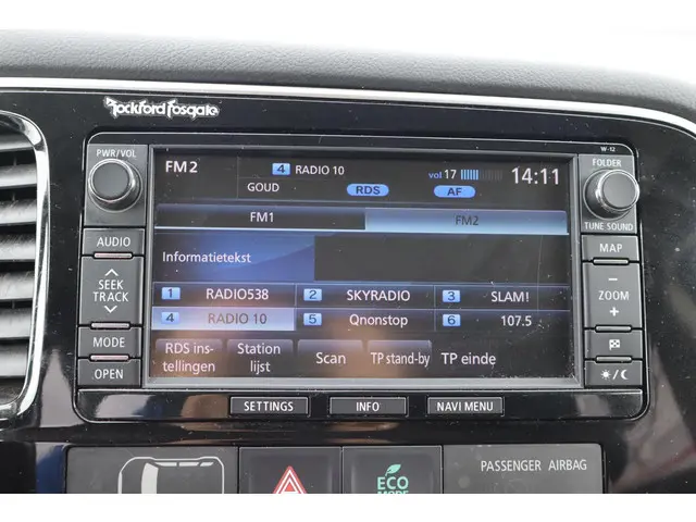 Mitsubishi Outlander 2.0 Instyle 2014 Benzine 32