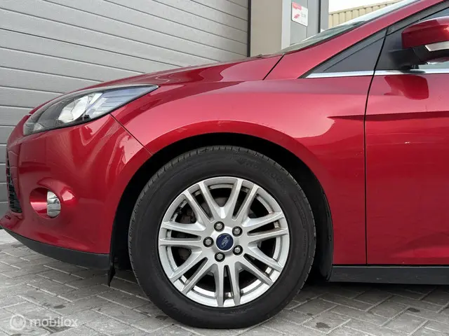 Ford Focus Wagon 1.0 EcoBoost Titanium 2013 Benzine 18