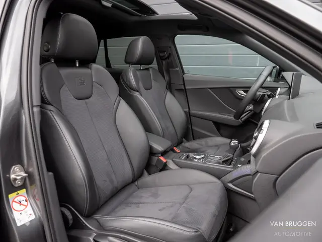 Audi Q2 35 TFSI S-Line 2021 Benzine 21
