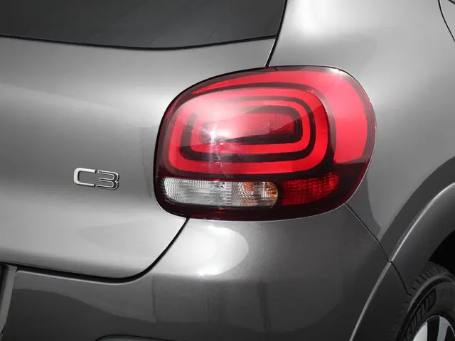 Citroën C3 1.2 PureTech 110pk Automaat Max 2024 Benzine 23