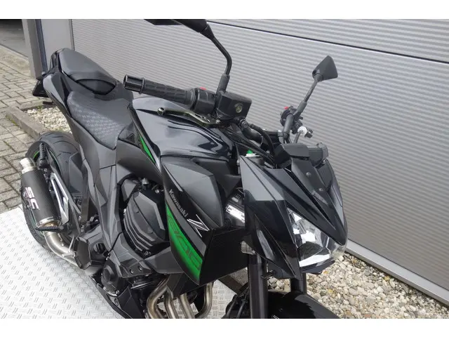 Kawasaki Z800 ABS 2016 Benzine 6