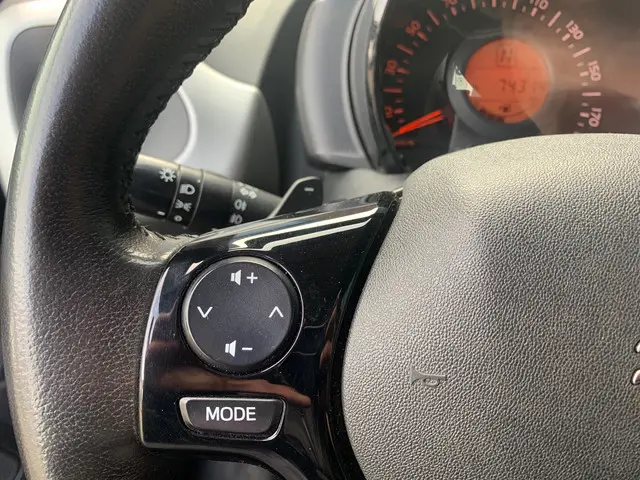 Peugeot 108 1.0 e-VTi Active 2017 Benzine 17