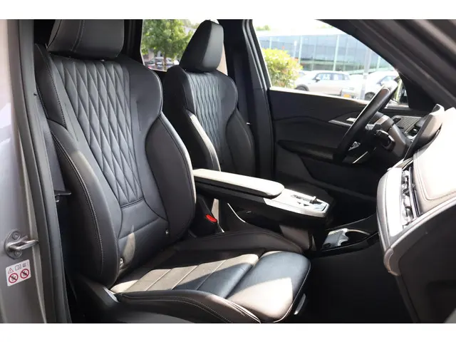 BMW X1 xDrive30e 2024 Hybride Benzine 7