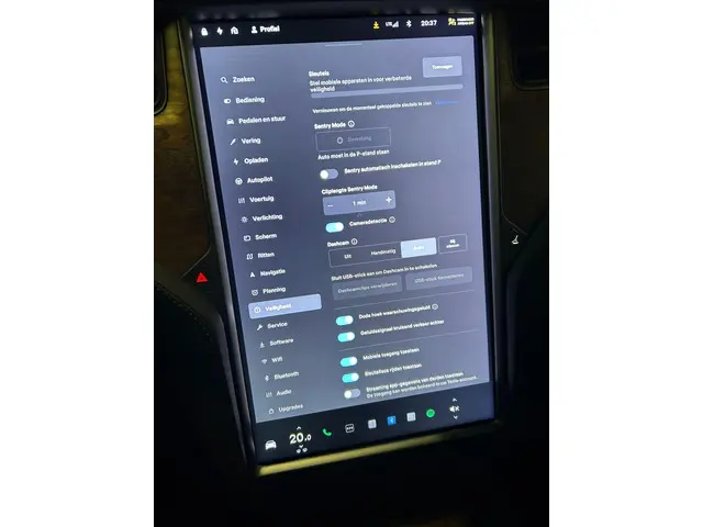 Tesla Model X Long Range 2019 Elektrisch 14