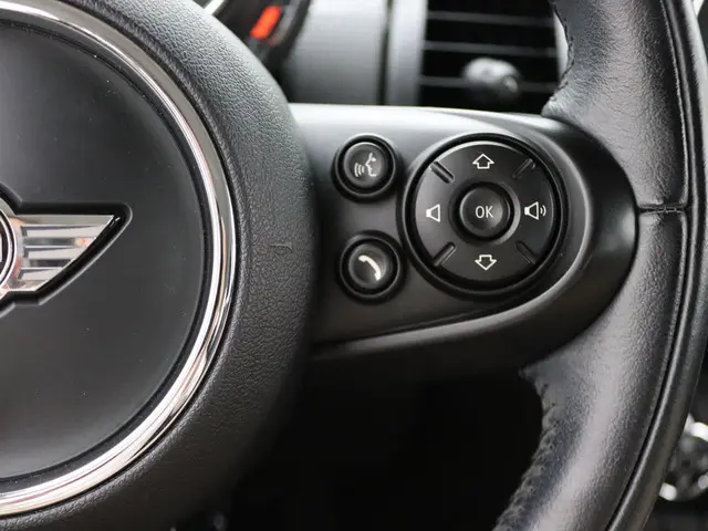 MINI 5-Deurs Cooper 2017 Benzine 16