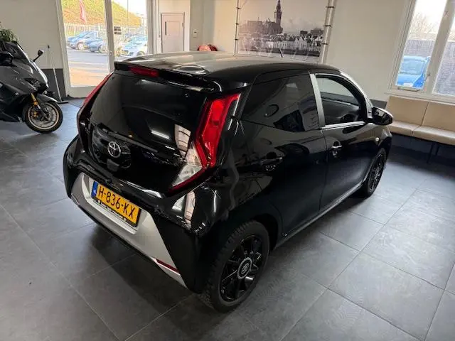 Toyota Aygo 1.0 VVT-i x-joy 2020 Benzine 6