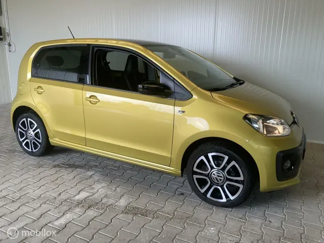 Volkswagen up! 1.0 BMT high up! // NAP // 2 JAAR APK // 2019 Benzine 8