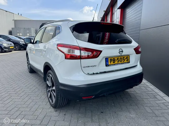 Nissan QASHQAI 1.2 Tekna 360/PANO/Nap 2017 Benzine 7
