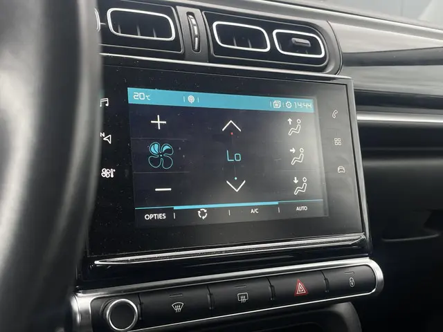 Citroën C3 1.2 PureTech S&S Shine 2017 Benzine 19