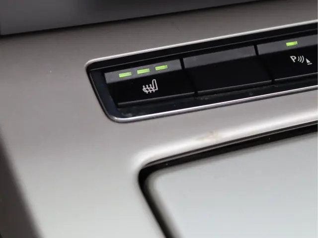 BMW Z4 Roadster sDrive18i 2013 Benzine 46