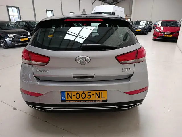 Hyundai i30 1.0 T-GDi MHEV Comfort Smart 2021 Benzine 9