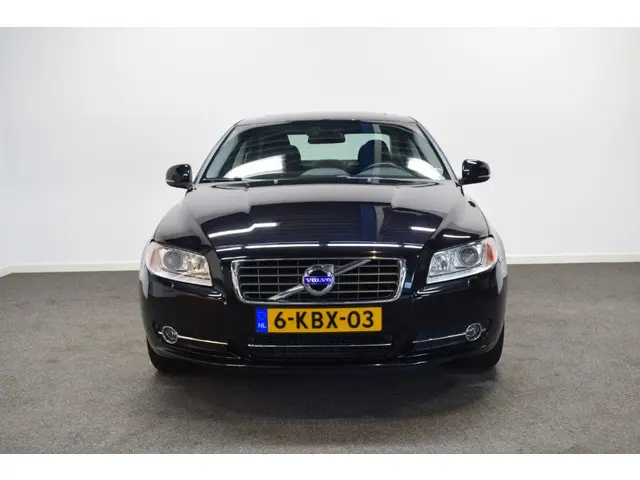 Volvo S80 T4 180pk AUT6 Limited Edition 2013 Benzine 16