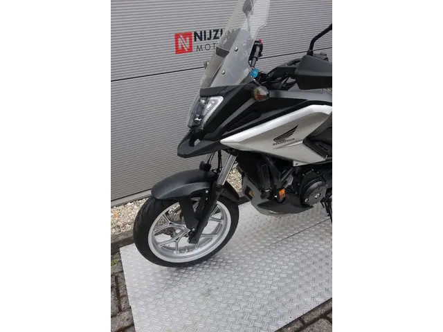 Honda NC 750 X ABS 2016 Benzine 31
