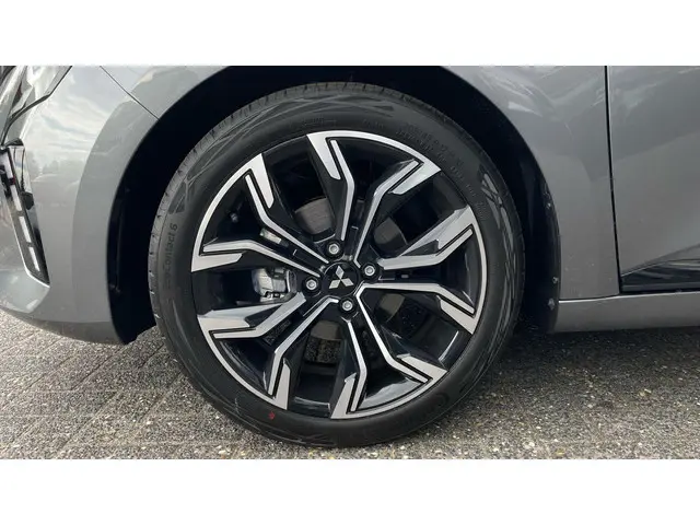 Mitsubishi Colt 1.0T MT Instyle 2025 Benzine 3