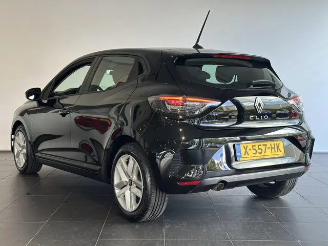 Renault Clio 1.0 TCe 90 GPF evolution 2023 Benzine 6