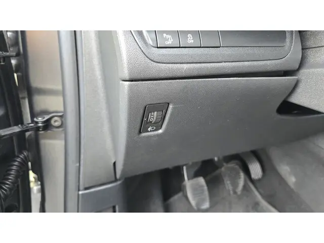 Peugeot 208 1.2 VTi Blue Lease 2012 Benzine 17