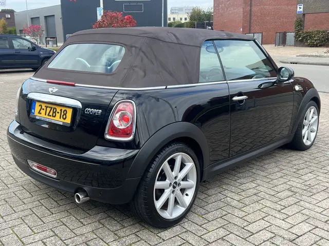 MINI Cooper Cabrio Mini 1.6 Highgate 2014 Benzine 42