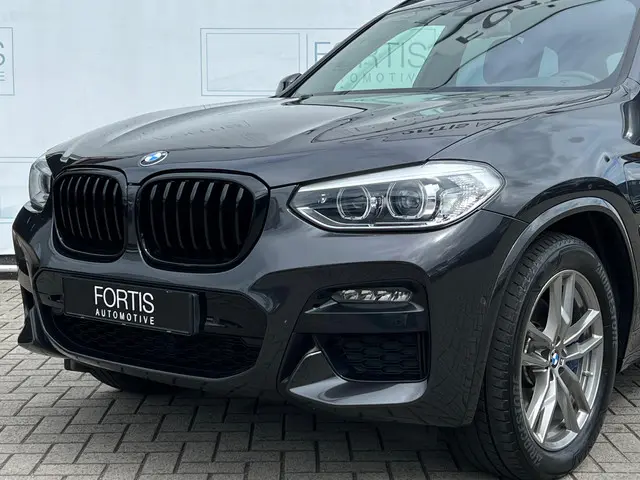 BMW X3 xDrive30e Executive 2021 Hybride Benzine 17