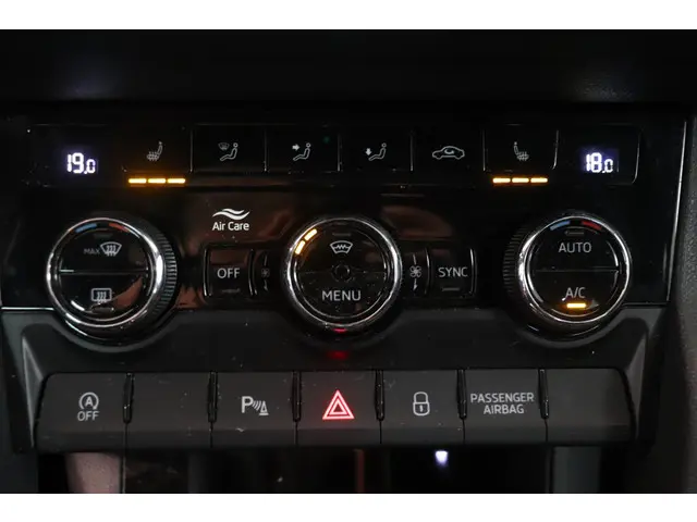 Škoda Karoq 1.5 TSI ACT Sportline Business 2021 Benzine 13