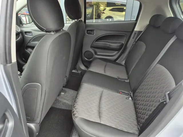 Mitsubishi Space Star 1.2 Intense 2022 Benzine 8