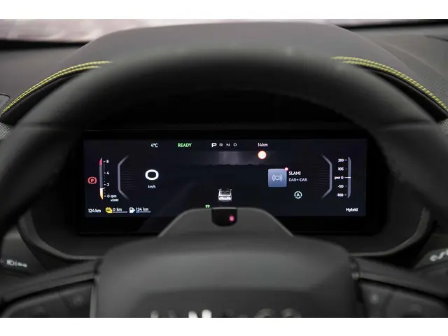 Lynk & Co 01 1.5 More Plug-in Hybrid 2025 Hybride Benzine 9