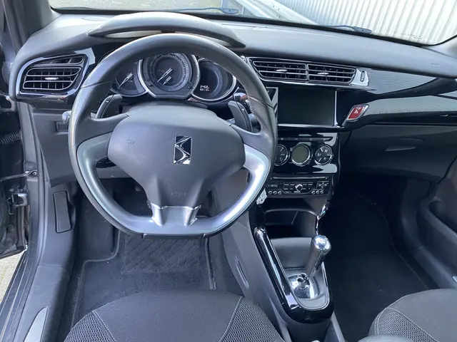 Citroën DS3 1.2 e-VTi ETG So Chic 2014 Benzine 4