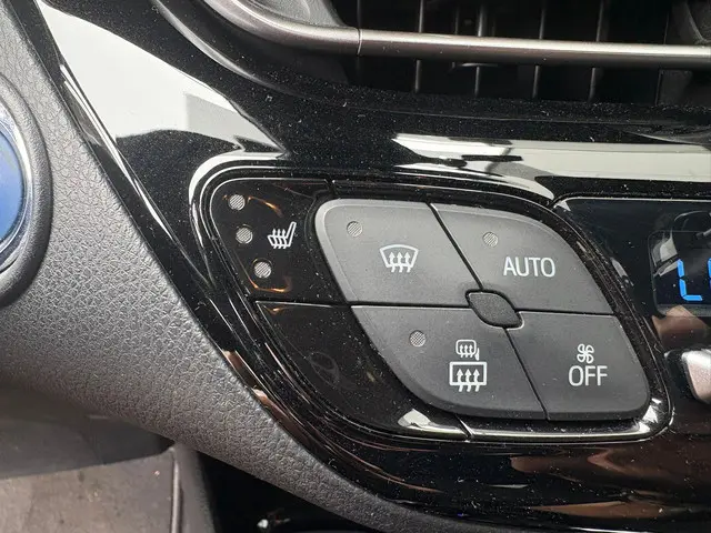 Toyota C-HR 1.8 Hybrid Energy 2018 Hybride Benzine 17