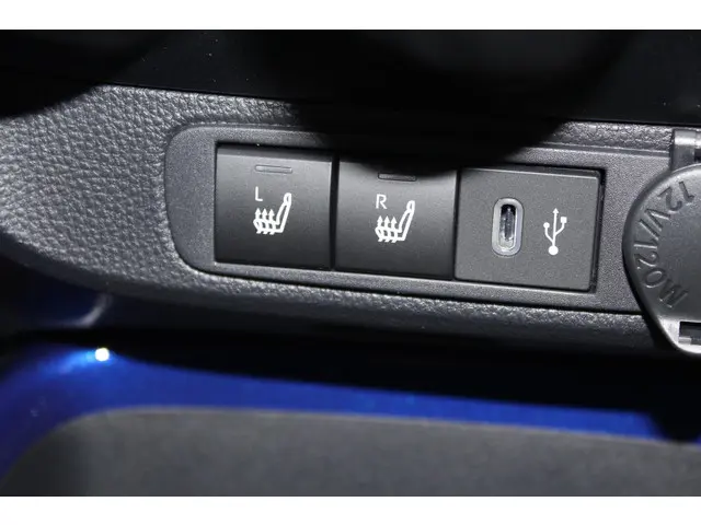Toyota Aygo X 1.0 VVT-i S-CVT Pulse Automaat 2024 Benzine 25