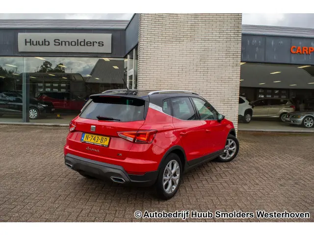 SEAT Arona 1.0 TSI FR Business Intense 2021 Benzine 2