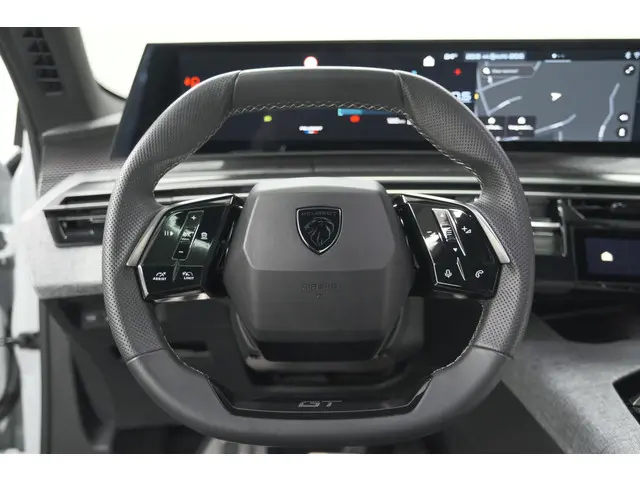 Peugeot 3008 Hybrid 136 e-DSC6 GT 2024 Hybride Benzine 44