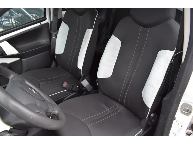 Citroën C1 1.0 Collection 5 deurs airco 2013 Benzine 7