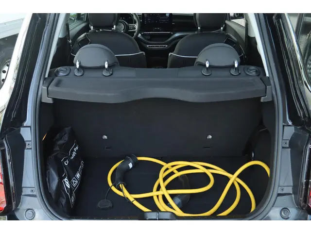 Fiat 500e 42 kWh 2023 Elektrisch 21