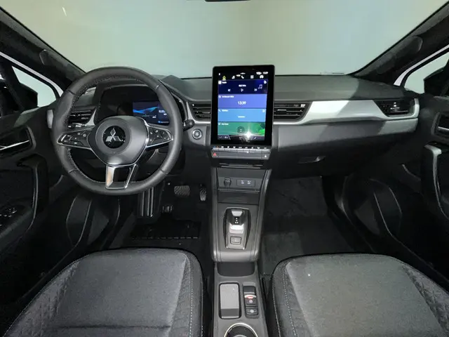 Mitsubishi Grandis 1.8 HEV Intense 2026 Hybride Benzine 13