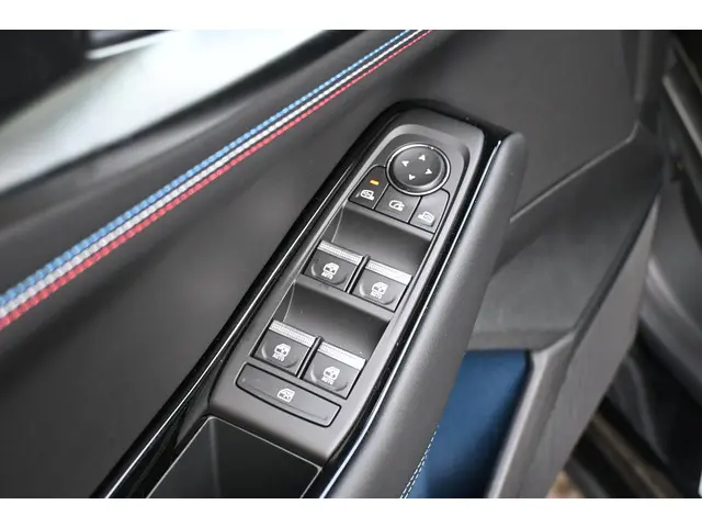 Renault Rafale esprit Alpine 2026 Hybride Benzine 20