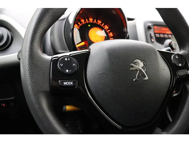 Peugeot 108 1.0 e-VTi Active 2015 Benzine 20
