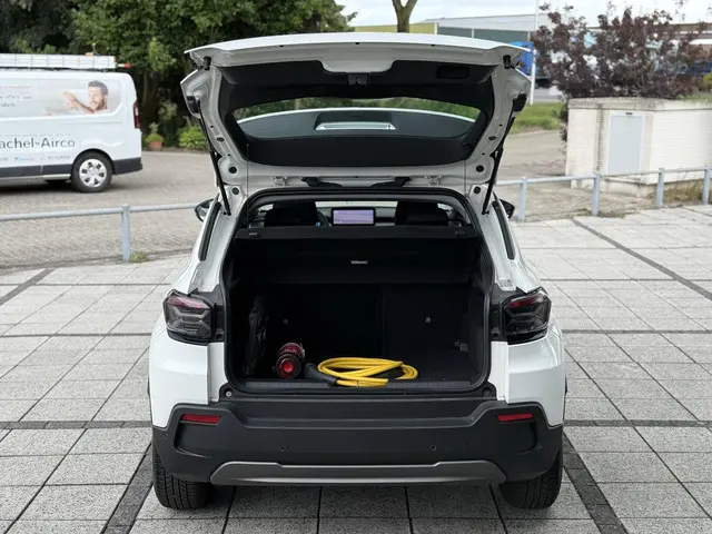Jeep Avenger Longitude 54 kWh Aut. 2024 Elektrisch 9