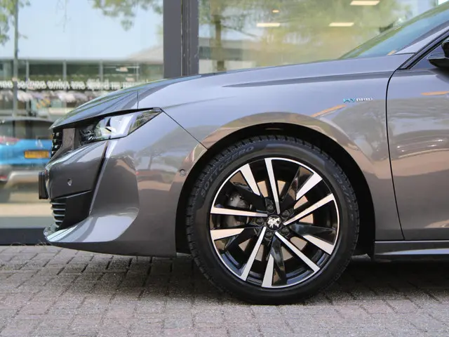 Peugeot 508 SW 1.6 HYbrid GT 2021 Hybride Benzine 13