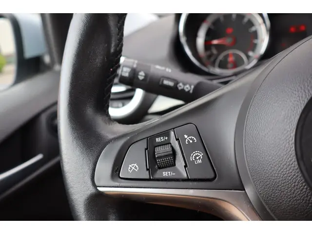 Opel ADAM 1.4 Jam Panoramadak 2015 Benzine 18