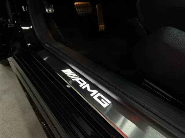 Mercedes-Benz E-Klasse AMG 63 S 4MATIC 2013 Benzine 17