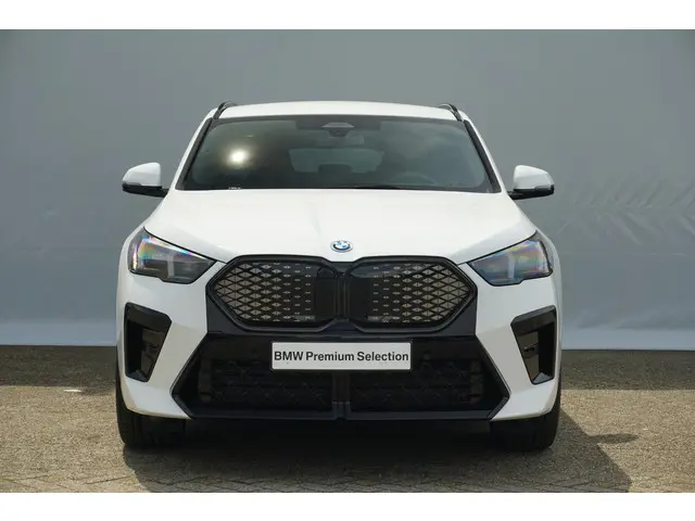 BMW iX2 eDrive20 2025 Elektrisch