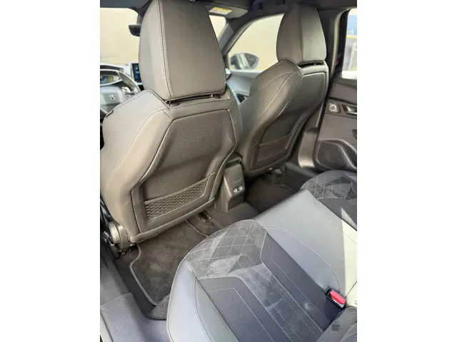 Peugeot 2008 1.2 PureTech GT|Focal|Automaat 2020 Benzine 35