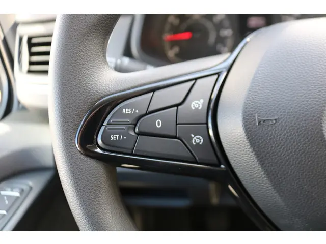 Renault Trafic 2.0 dCi 110pk Airco 2023 Diesel 23